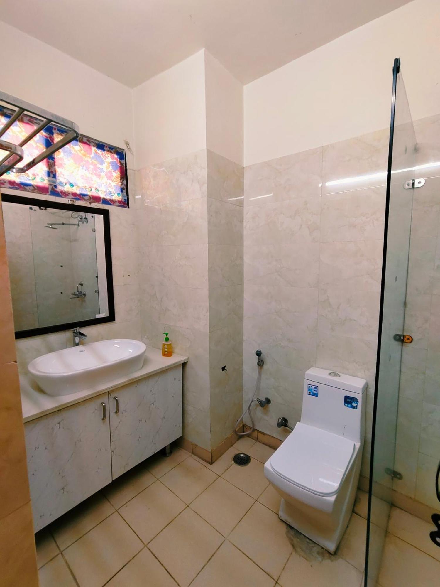 Hotel New Imperial Ghaziabad Ngoại thất bức ảnh