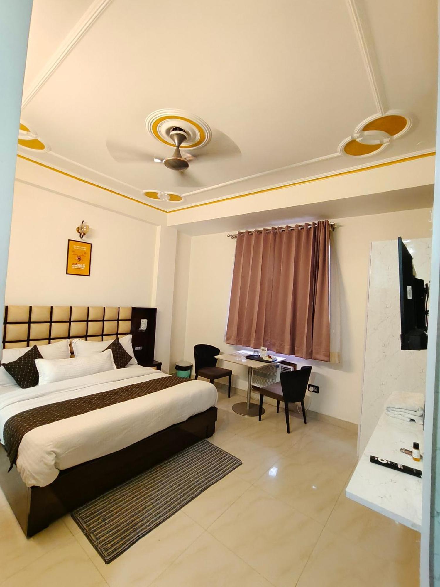 Hotel New Imperial Ghaziabad Ngoại thất bức ảnh